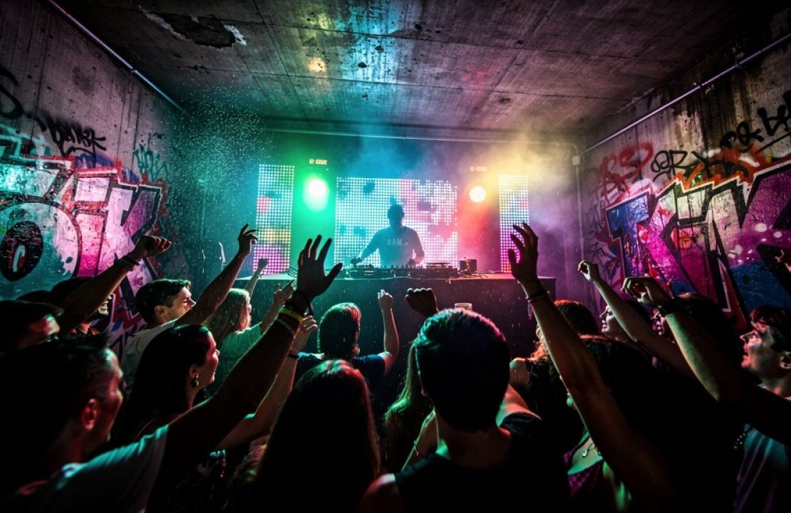 Berlin 1990: Der Sound der Wiedervereinigung – Als die Stadt ihren Rhythmus neu fand