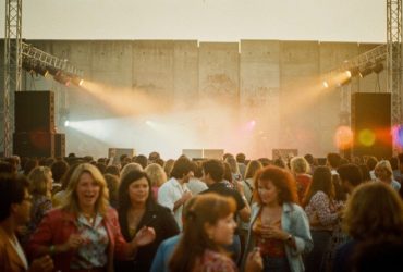 Als die Mauern fielen: Ost-West-Begegnungen auf Festivals in den 80ern