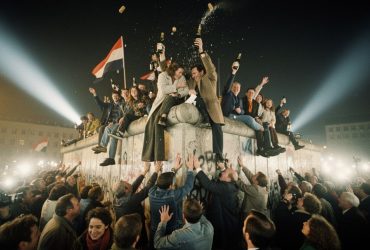 Der Dammbruch der Geschichte: Neuigkeiten zu ‚Die Nacht des Mauerfalls‘