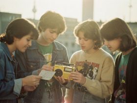 Verlorene Echos: Als die Jugend ohne Internet sprach – Walkman, Zettel und das Knistern der Verbindung