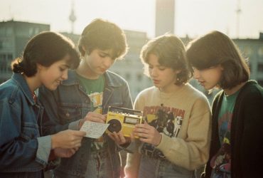 Verlorene Echos: Als die Jugend ohne Internet sprach – Walkman, Zettel und das Knistern der Verbindung