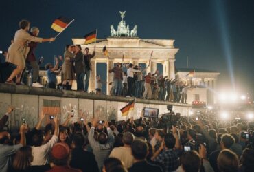 Als die Welt den Atem anhielt: Neue Einblicke in die Nacht des Mauerfalls